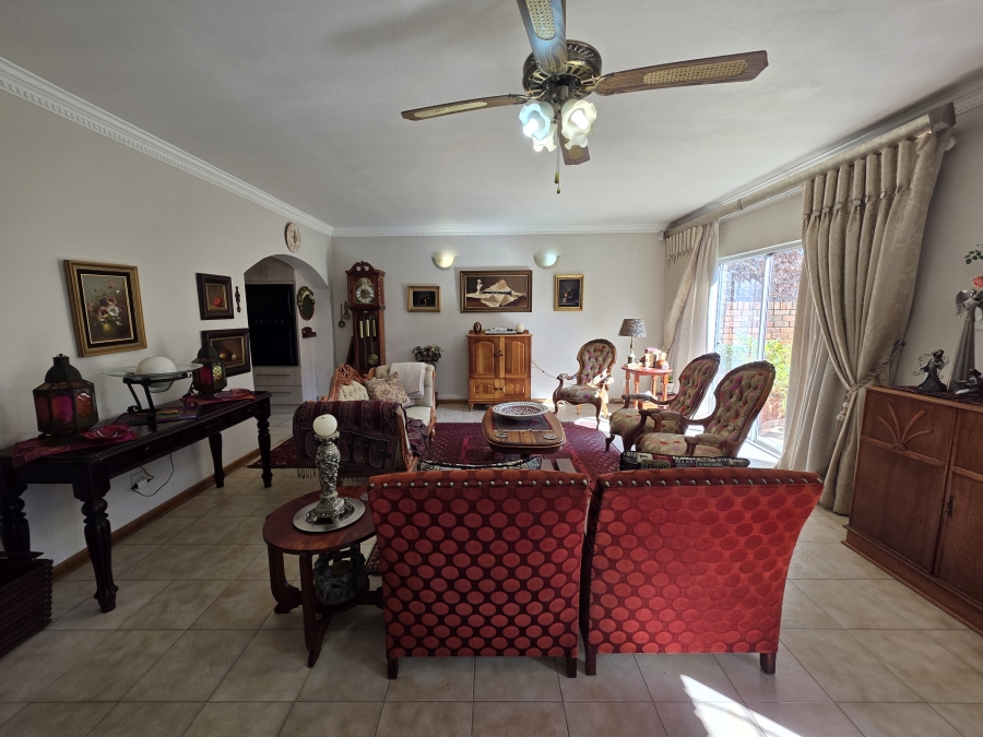 3 Bedroom Property for Sale in Naudeville Free State